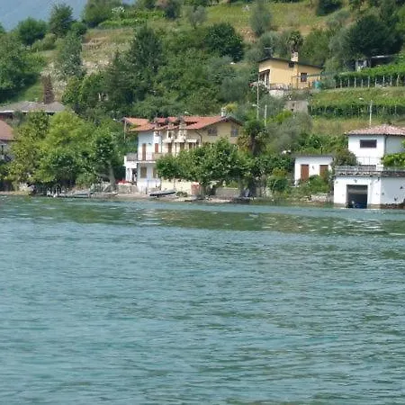 Sleeps 6